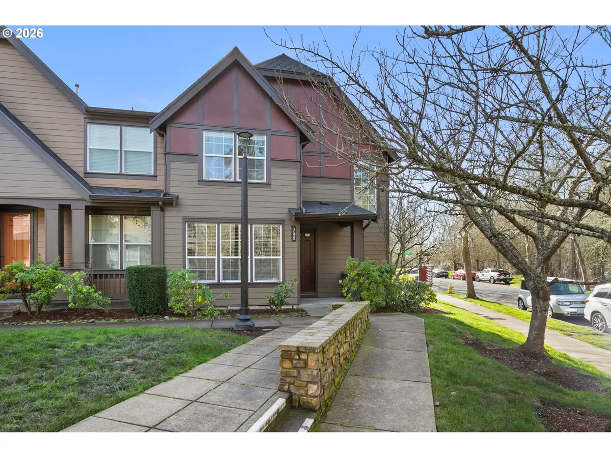 798 NE 72nd Ave, Hillsboro, OR 97124 - Image #1