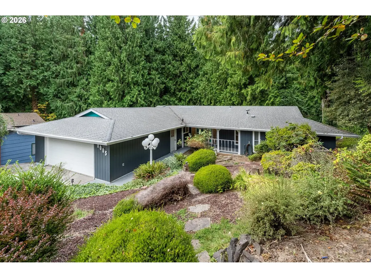 1005 N 22nd Ave, Kelso, WA 98626 - #1