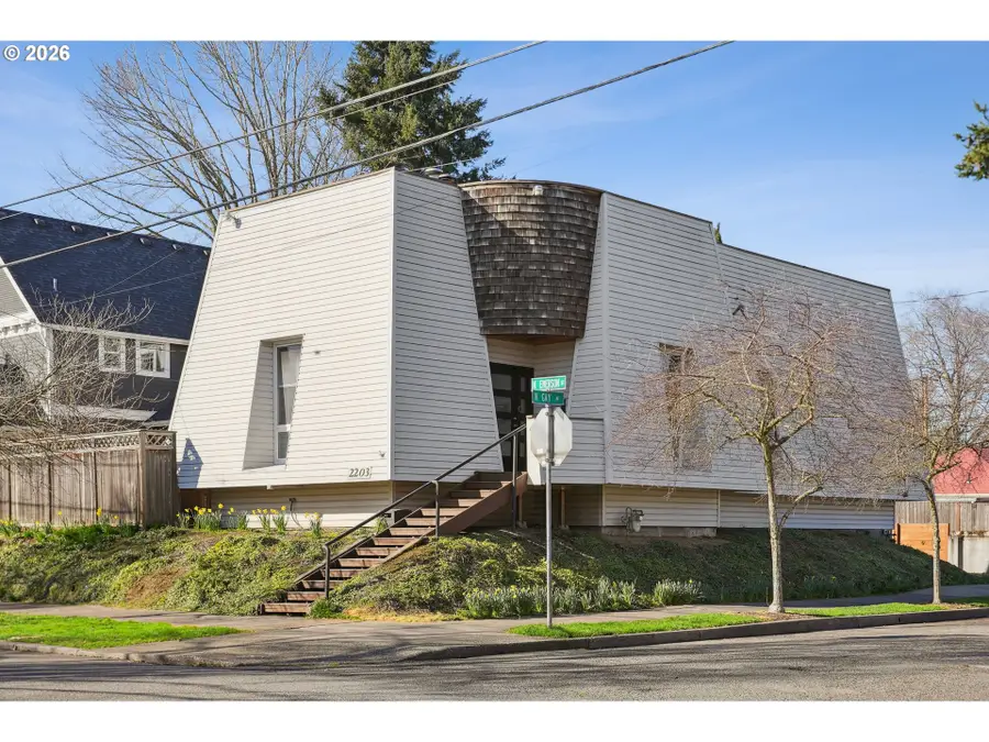 2203 N Emerson St, Portland, OR 97217 - #3
