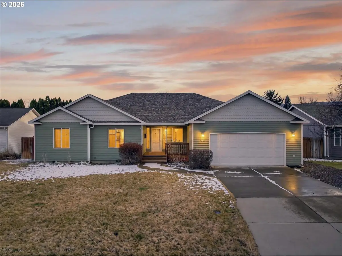 2410 E N Ave, La Grande, OR 97850 - #1