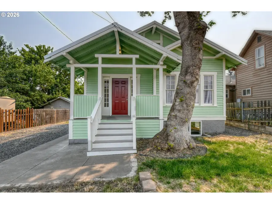 420 SE 10th St, Pendleton, OR 97801 - #2