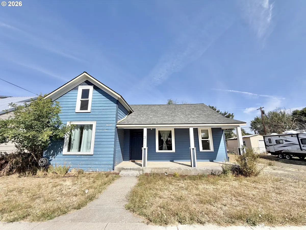 311 E Court St, Goldendale, WA 98620 - #1