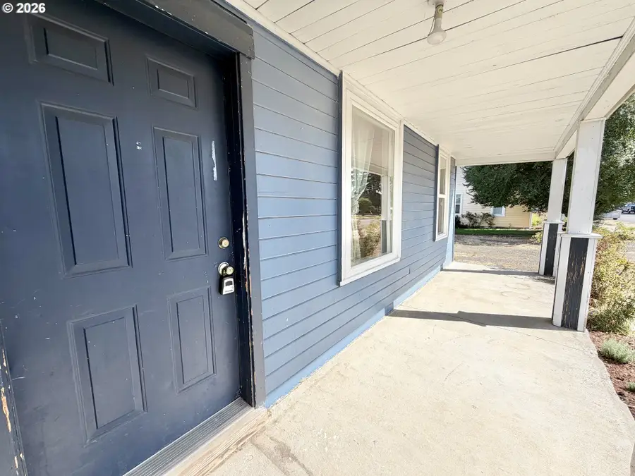 311 E Court St, Goldendale, WA 98620 - #2