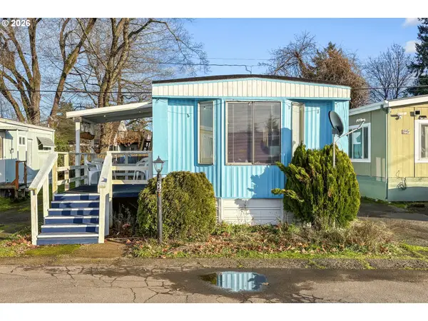 2300 SE 82nd Ave #26, Portland, OR 97216