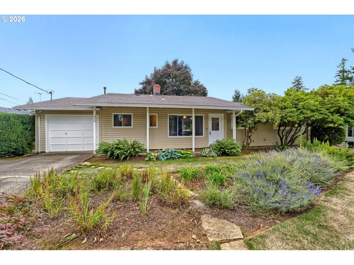 214 Park Dr, Oregon City, OR 97045 - #1