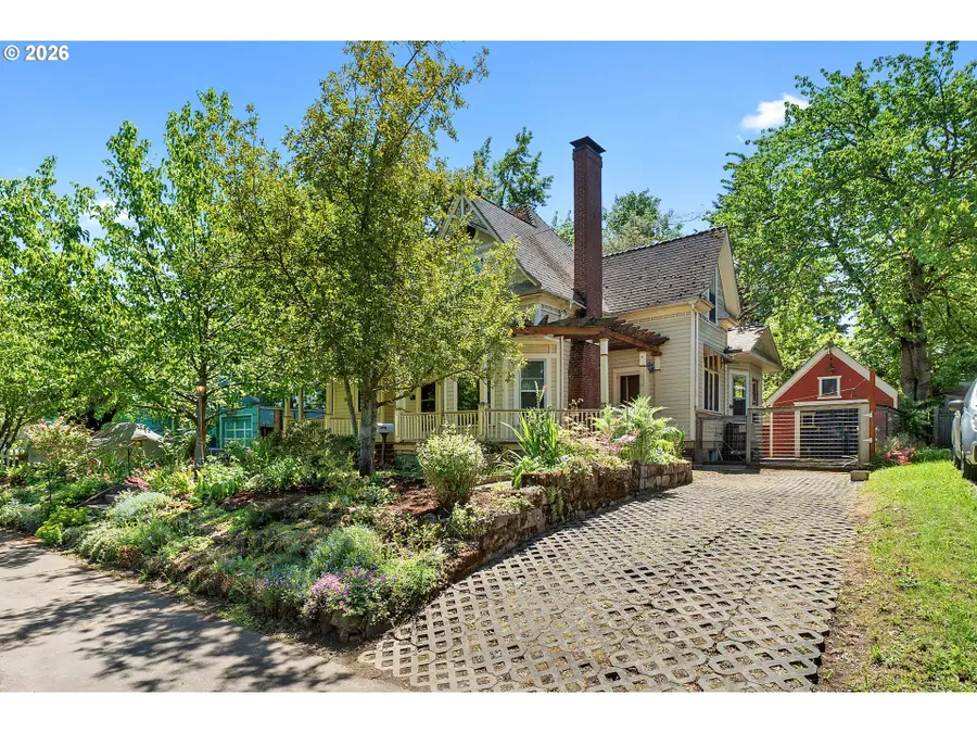 2022 N Willamette Blvd, Portland, OR 97217 - #2