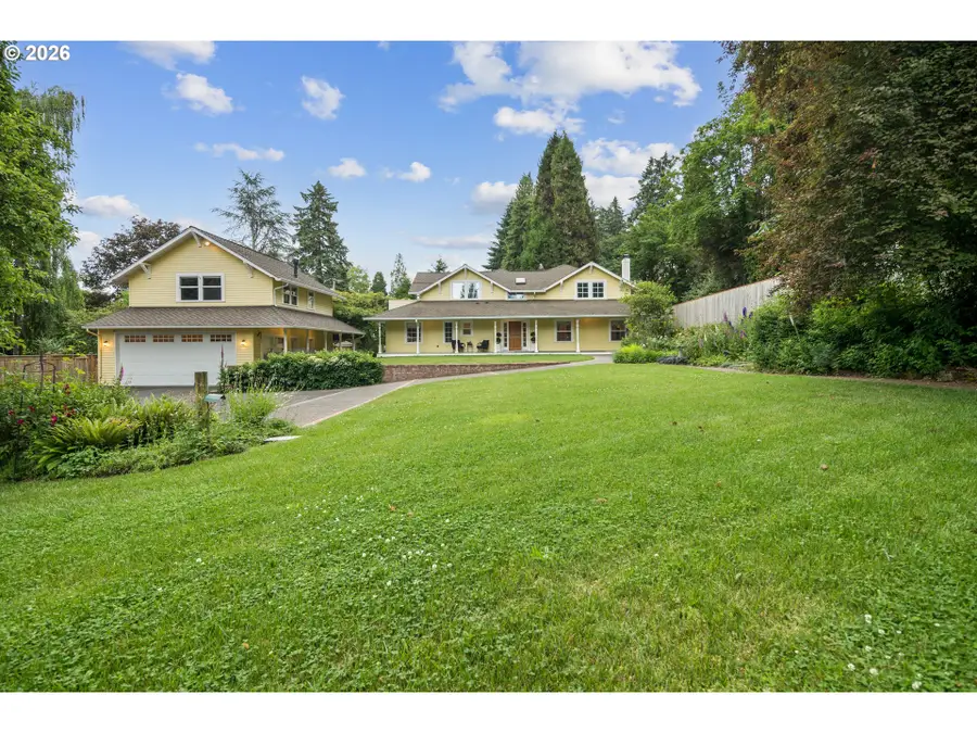 11445 S Riverwood Rd, Portland, OR 97219 - #2