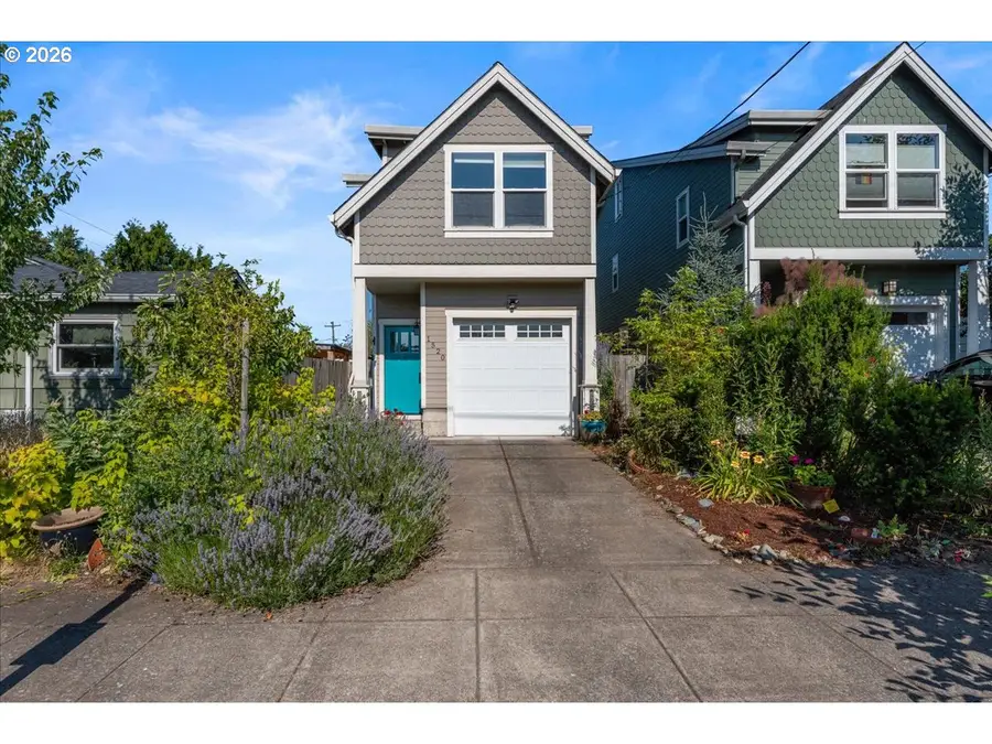 1520 SE 87th Ave Se, Portland, OR 97216 - #2