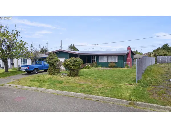 1060 Garfield Ave, CoosBay, OR 97420