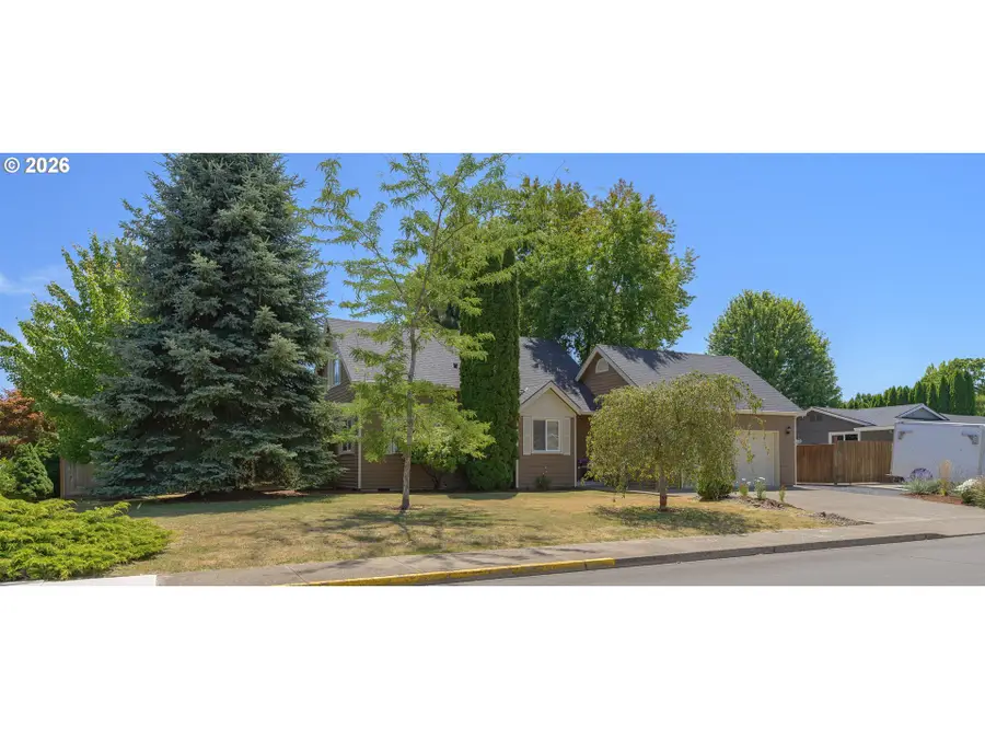1642 SW Tamarack St, McMinnville, OR 97128 - #2
