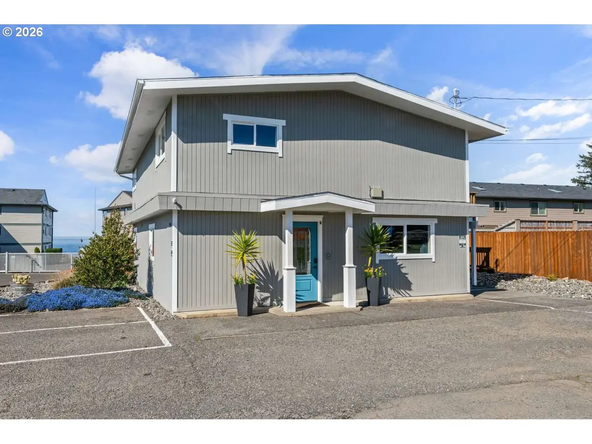 1214 Moore St, Brookings, OR 97415 - #1