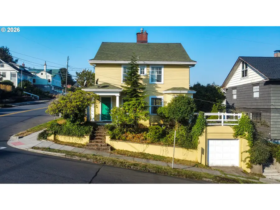 997 16th St, Astoria, OR 97103 - #3
