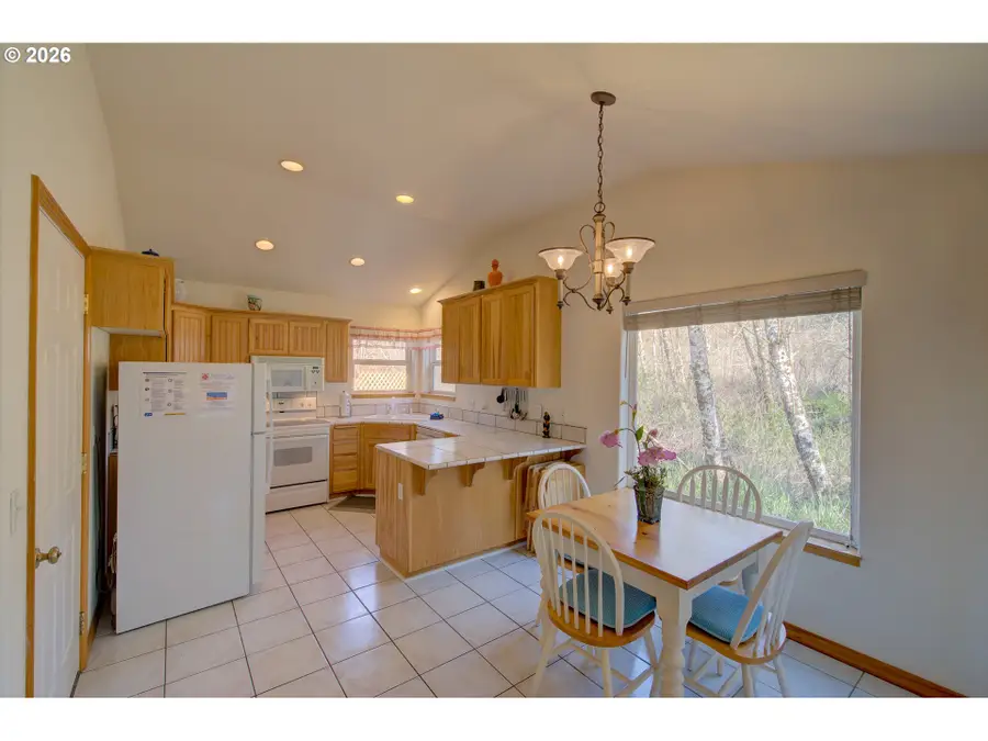 26523 Chieftain Dr, Rockaway Beach, OR 97136 - #3