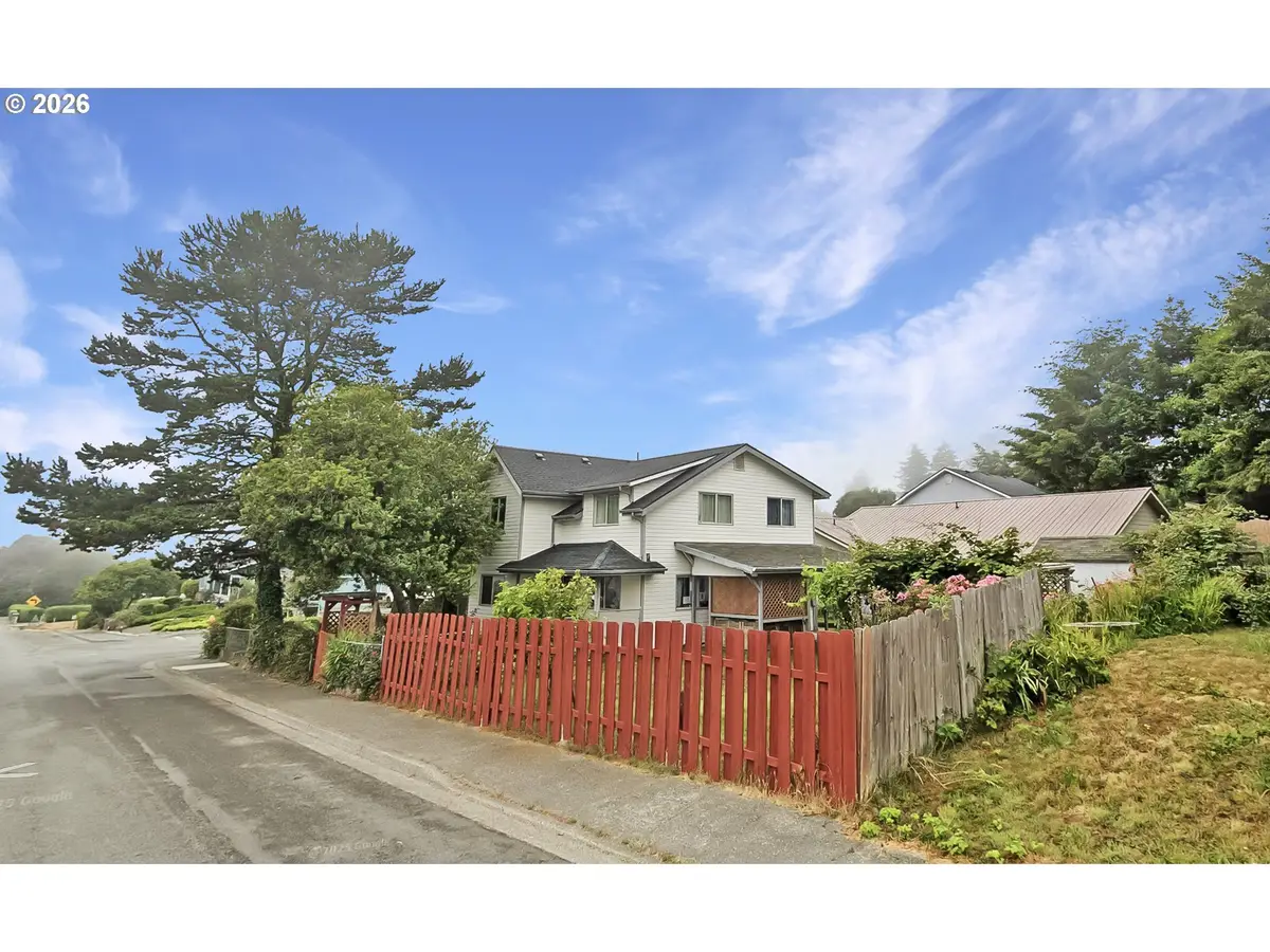 17305 Blueberry Dr, Brookings, OR 97415 - #1