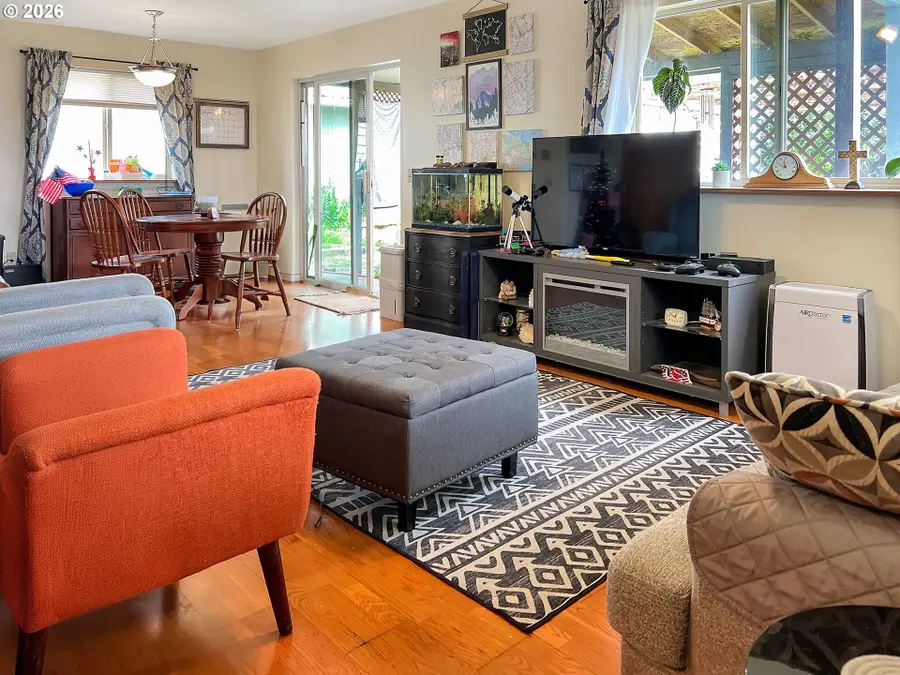 17305 Blueberry Dr, Brookings, OR 97415 - #3