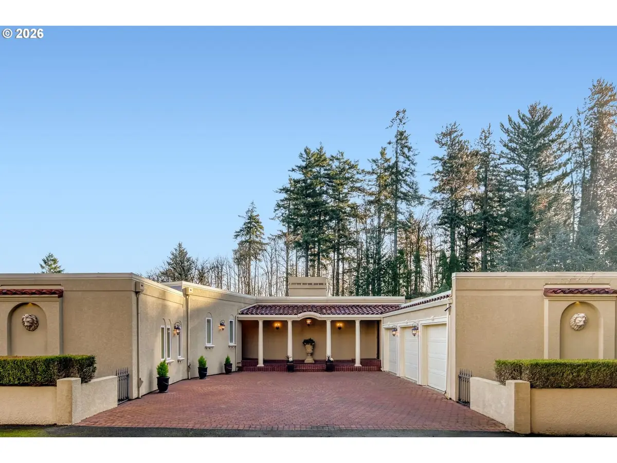 2338 SW 15th Ave, Portland, OR 97201 - Image #1