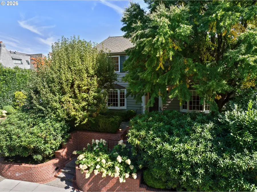 3484 SW Brentwood Dr, Portland, OR 97201 - #2