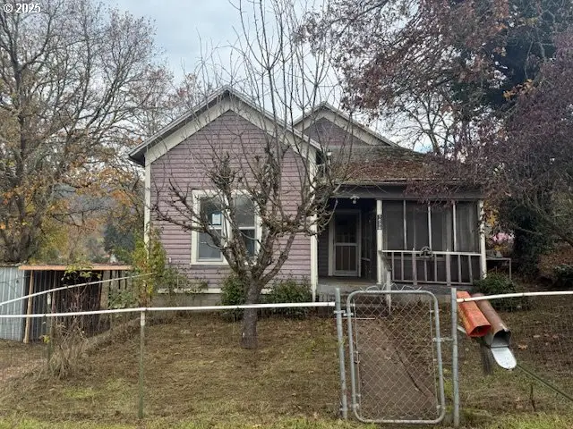 1638 SE Mill St, Roseburg, OR 97470 - Image #2