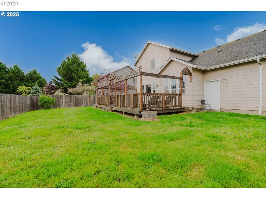 311 W Jadon Dr, Lebanon, OR 97355 - #3