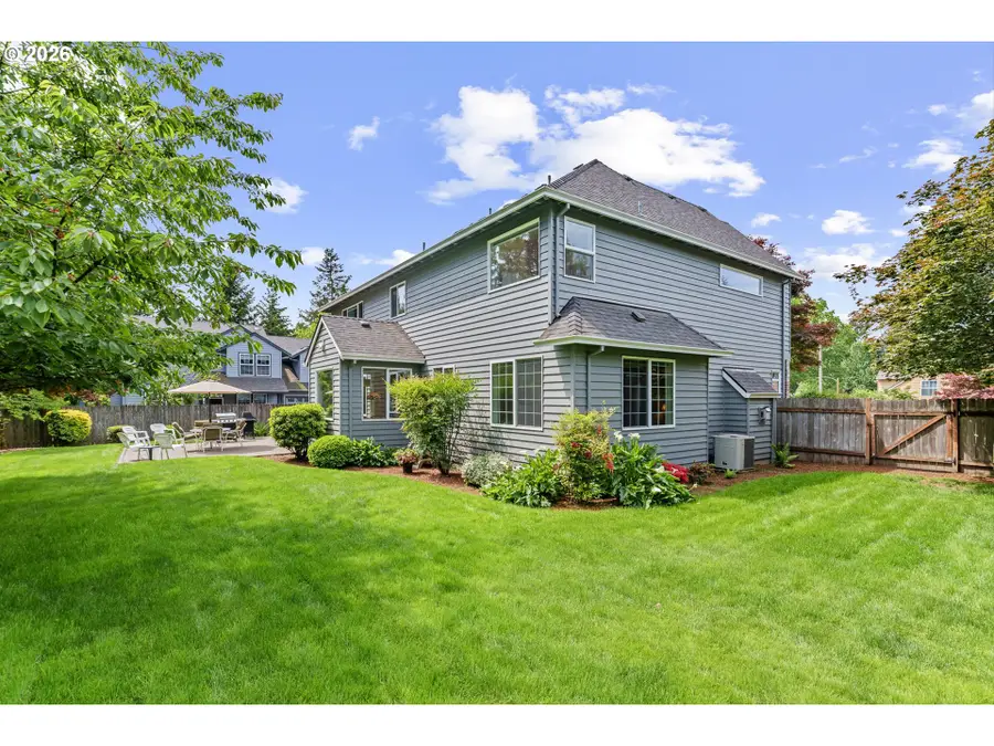 2325 SW Huber Ct, Portland, OR 97219 - #2