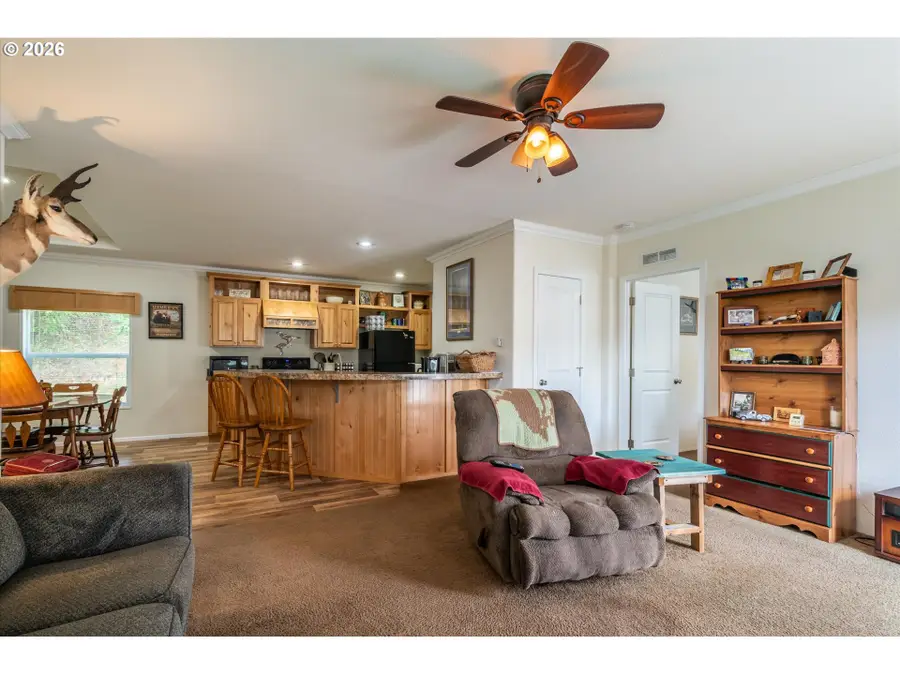 93380 Luscombe Loop, Coos Bay, OR 97420 - #3