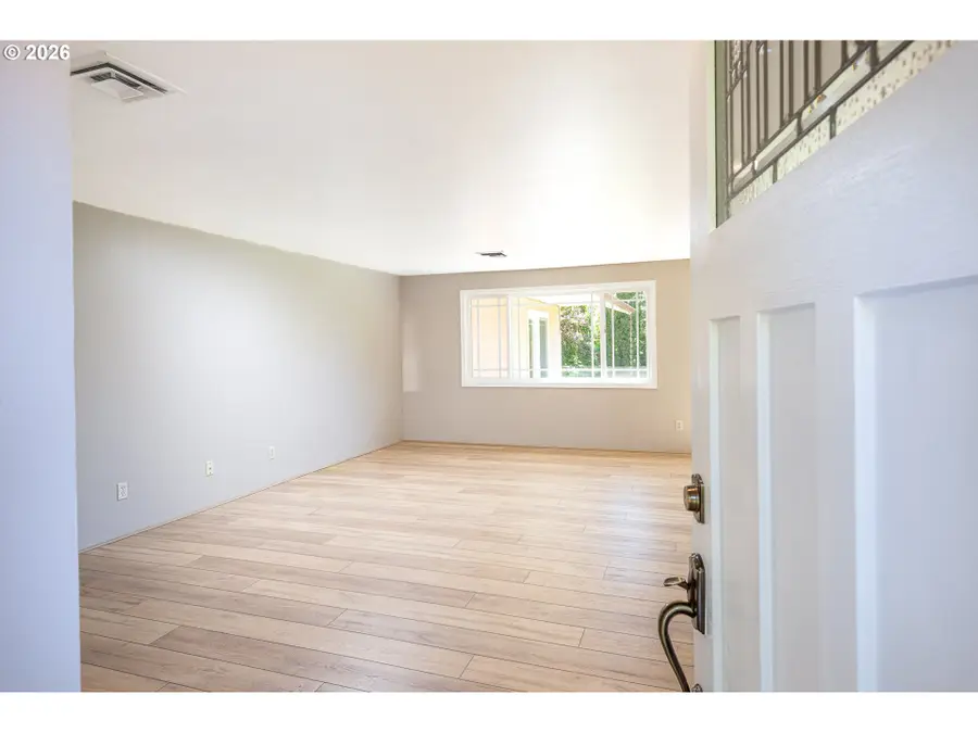 2221 NW 11th St, Corvallis, OR 97330 - #3