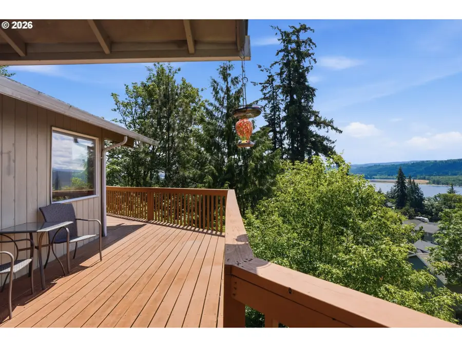 601 N 5th St, Kalama, WA 98625 - #2