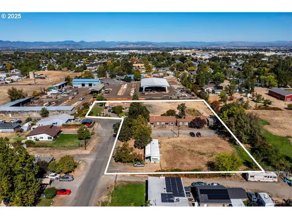 144 176 Reager St, Medford, OR 97501