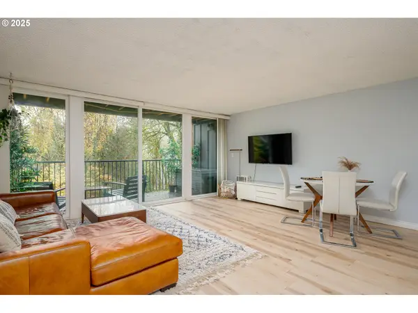 100 Kerr Pkwy, LakeOswego, OR 97035