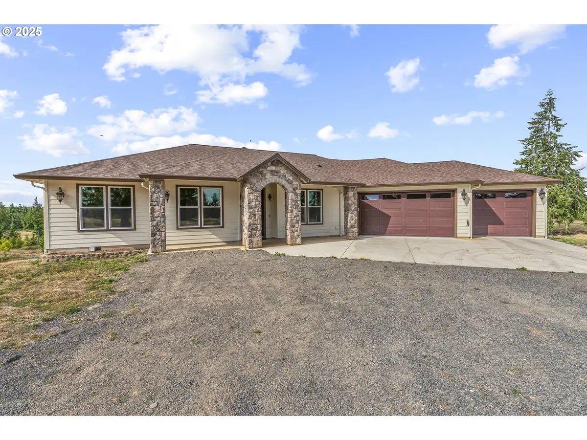 188 Birchfield Pkwy, Onalaska, WA 98570 - Image #1