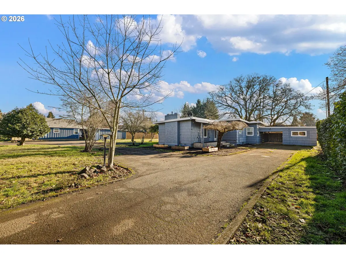 450 Hunsaker Ln, Eugene, OR 97404 - Image #1