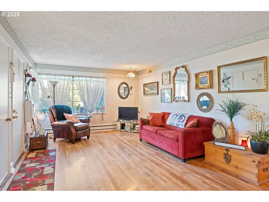 971 19th Ave, Longview, WA 98632 - Image #3