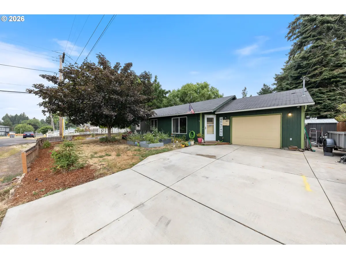 422 E 5th St, Lafayette, OR 97127 - #1