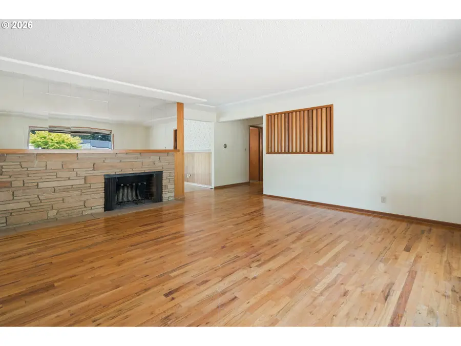 7430 SW Varns St, Tigard, OR 97223 - #3