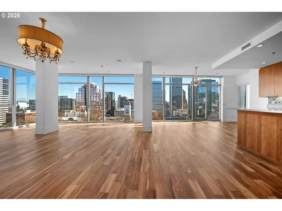 1221 SW 10th Ave #1201, Portland, OR 97205 - #3