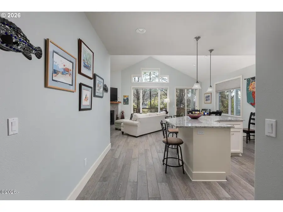 6315 SW Arbor Dr, South Beach, OR 97366 - #2