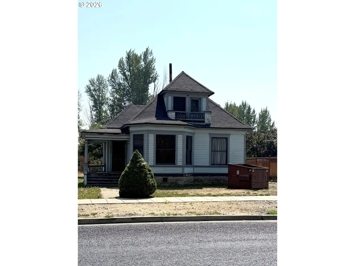 1326 Dewey Ave, Baker City, OR 97814 - #1