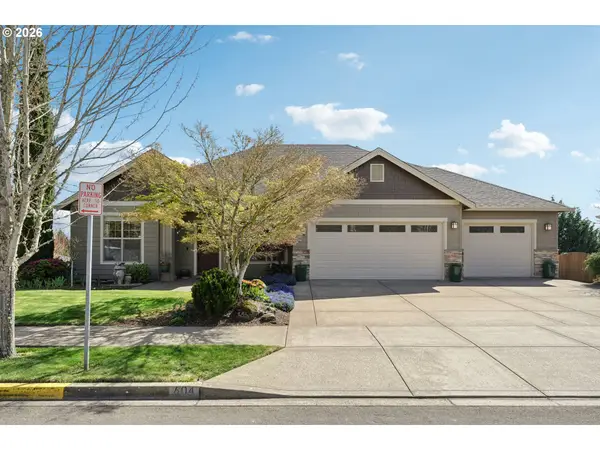 604 NW Mt Bachelor St, McMinnville, OR 97128