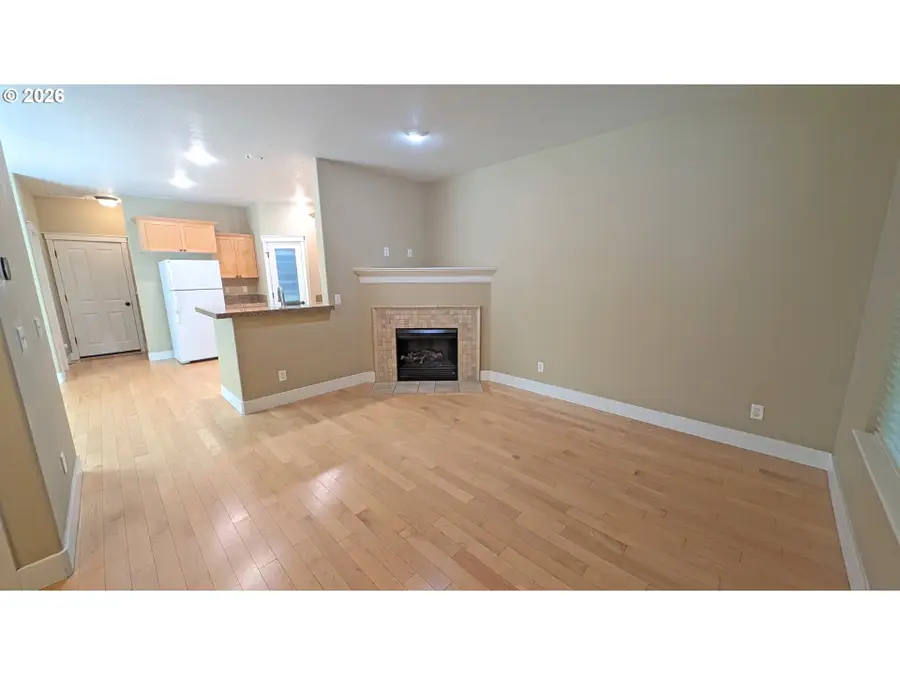 1248 SE Bianca St, Hillsboro, OR 97123 - #3