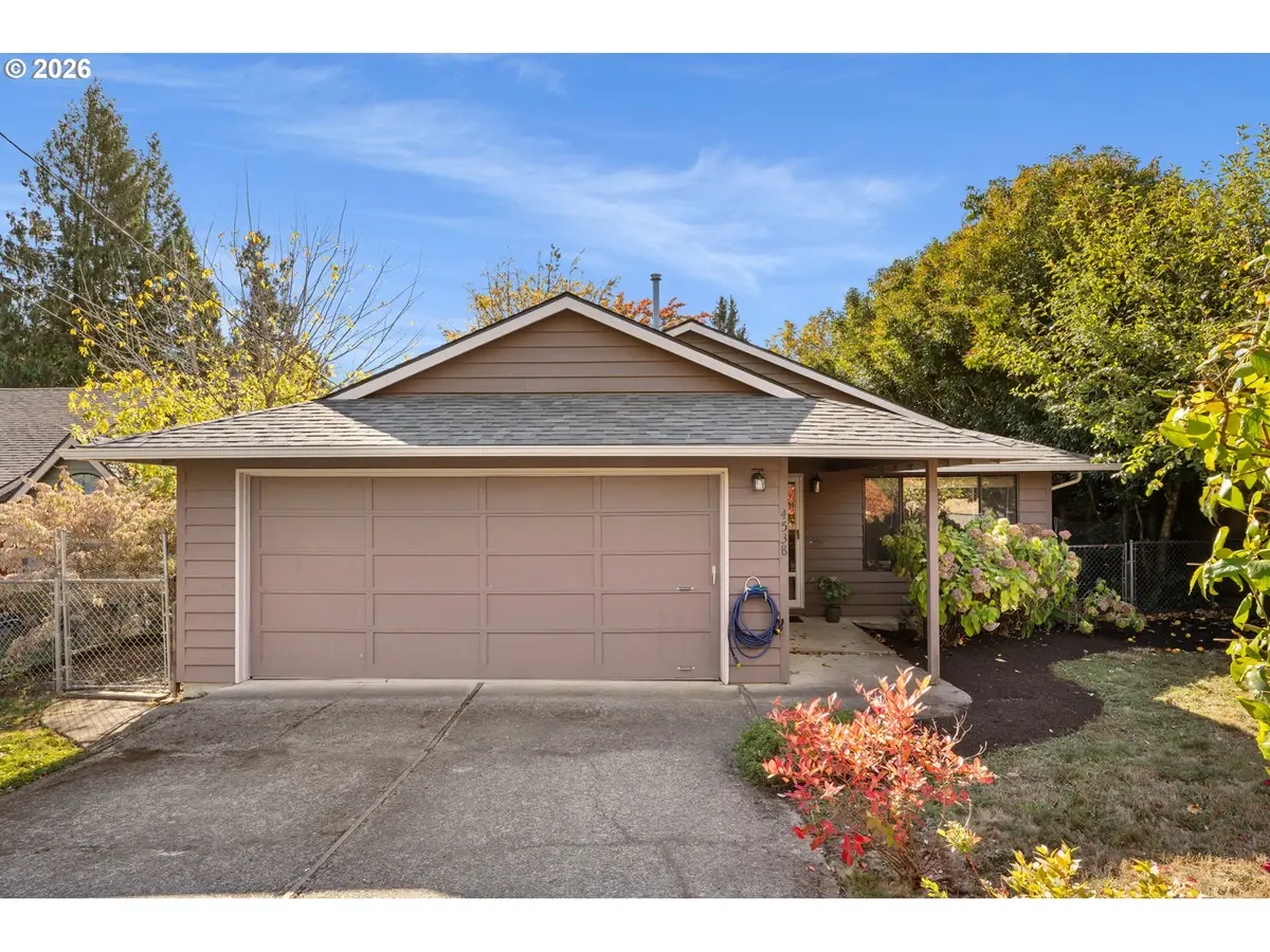 4538 SW Wood Pkwy, Portland, OR 97219 - #1