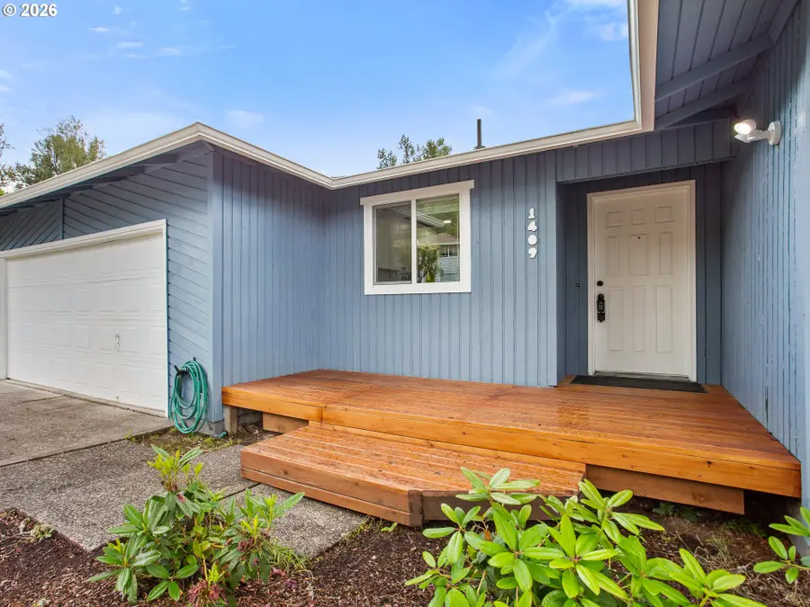 1409 SW Chastain Ave, Gresham, OR 97080 - #3