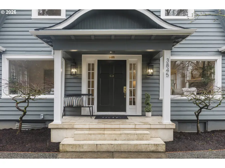 3845 SE Ankeny St, Portland, OR 97214 - #3