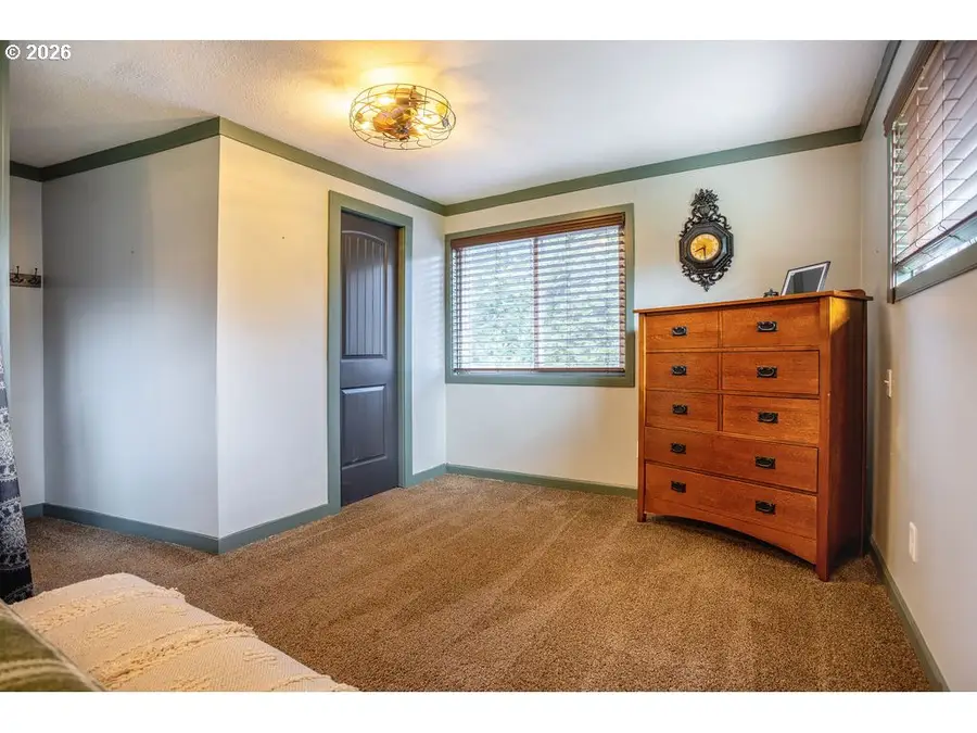 410 Studebaker Spur 2, Castle Rock, WA 98611 - #3