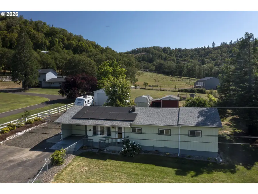 695 Glengary Loop Rd, Roseburg, OR 97470 - #3