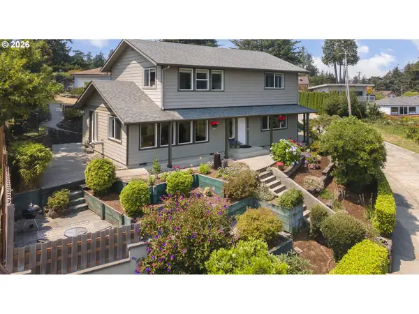 1389 Bayview Ave, NorthBend, OR 97459