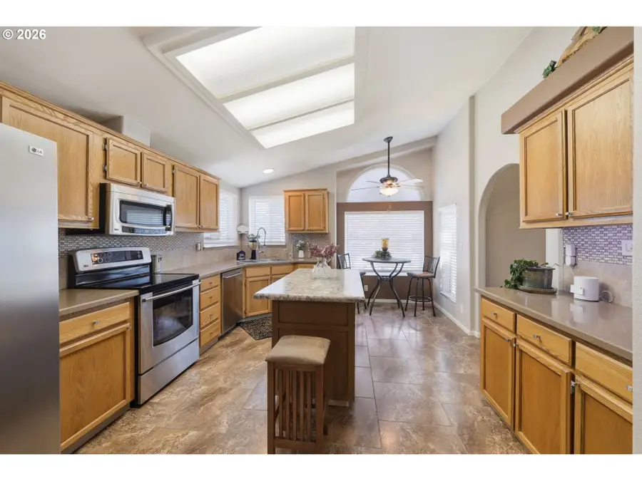 3220 Crescent Ave #33, Eugene, OR 97408 - #3