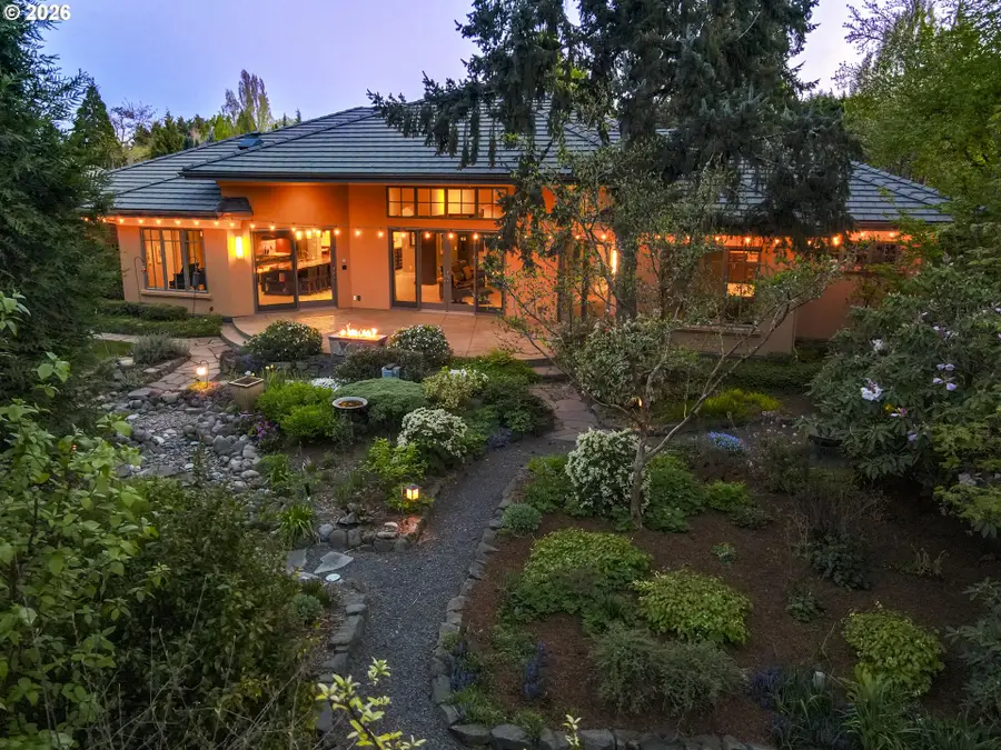 2325 Park Grove Dr, Eugene, OR 97408 - #2