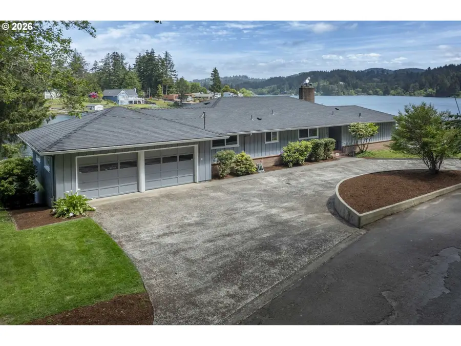 2170 NE Lake Dr, Lincoln City, OR 97367 - #3