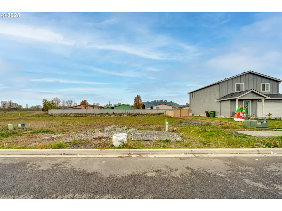 2023 Henderson Way, Longview, WA 98632 - Image #2