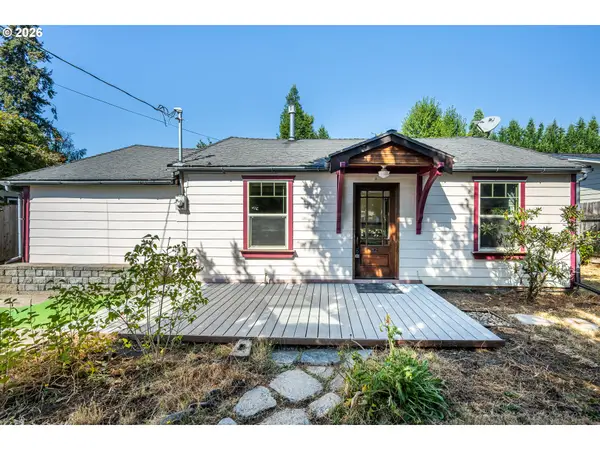 105 S R St, CottageGrove, OR 97424